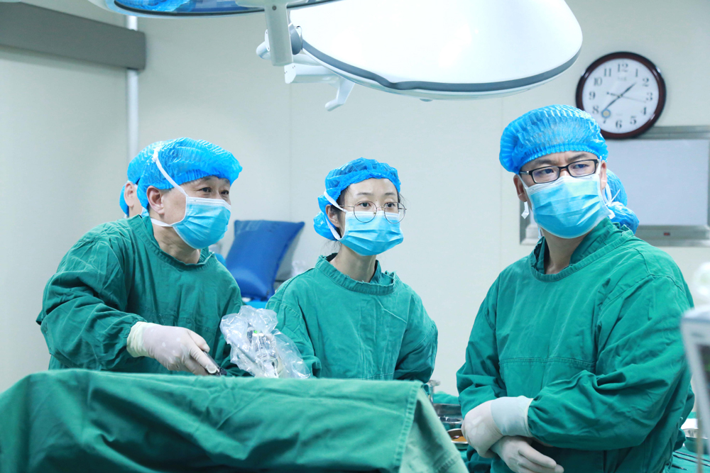 保胆实战培训、查房会诊、保胆座谈、亲诊手术……北京国家级保胆专家刘京山教授来了!(图11) 保胆实战培训、查房会诊、保胆座谈、亲诊手术……北京国家级保胆专家刘京山教授来了!(图11)