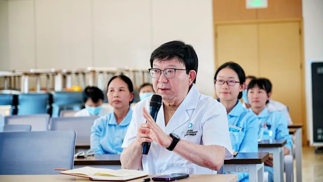 与“石”俱进：国家级专家引领四川结石病医院泌尿外科无管化技术新发展(图2)