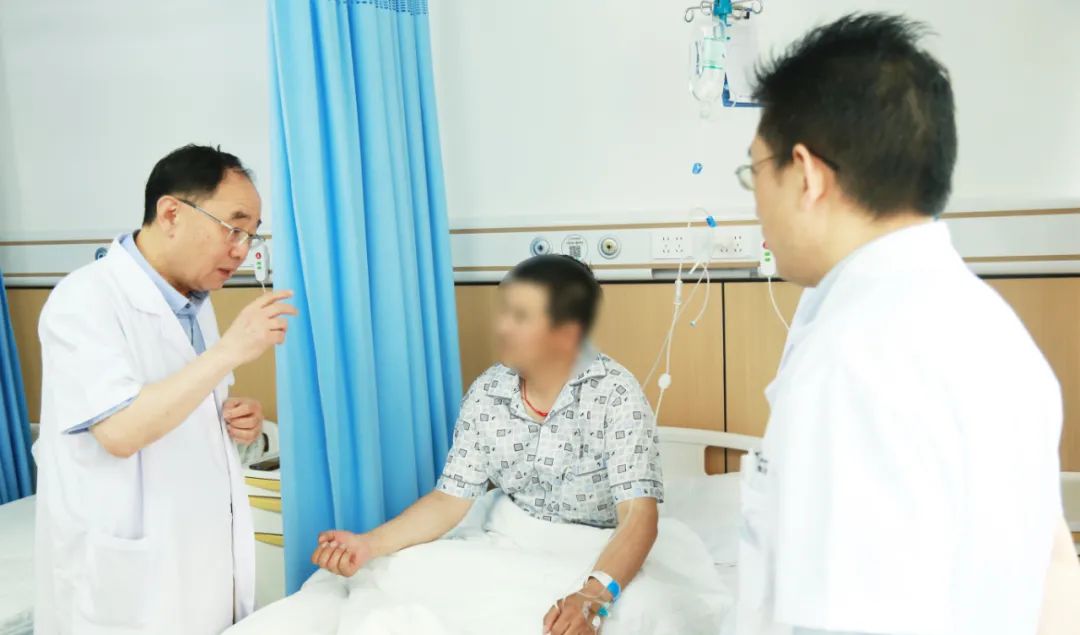 全国权威保胆专家齐聚四川结石病医院 共探“中国医师协会内镜保胆培训基地”高质量发展路径(图10)