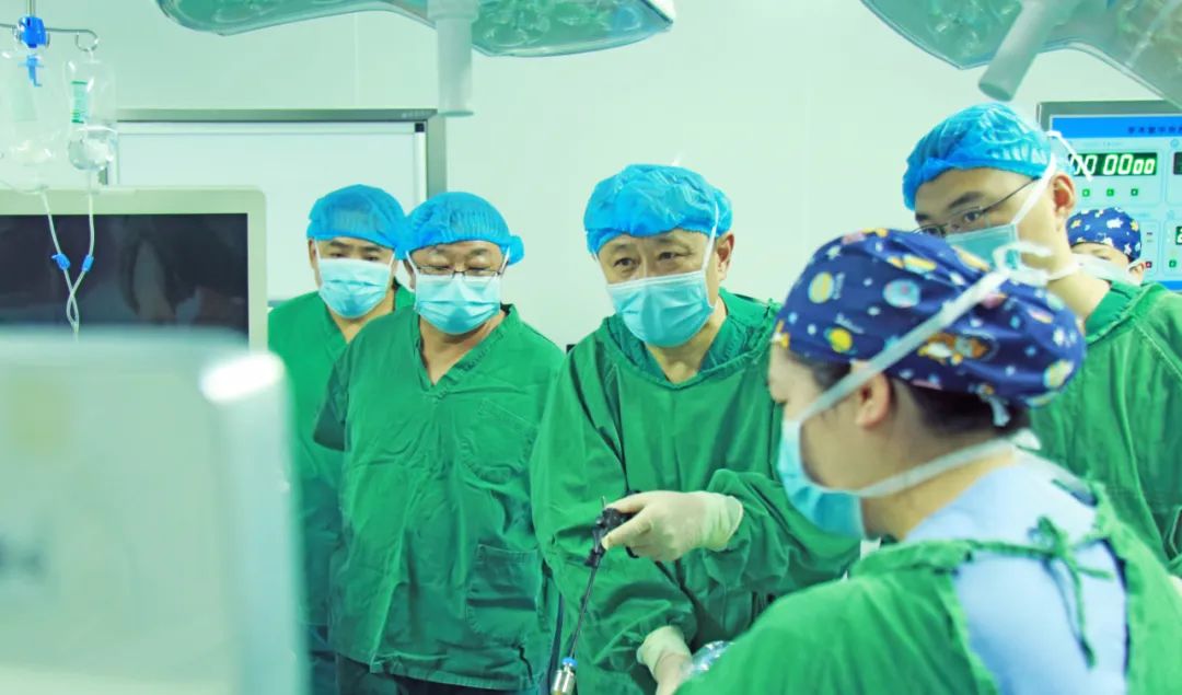 全国权威保胆专家齐聚四川结石病医院 共探“中国医师协会内镜保胆培训基地”高质量发展路径(图13)