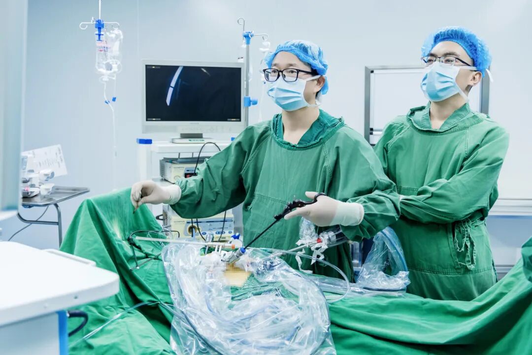 生死时速！胆结石发作保守治疗后，女子竟险遭生命危险！【四川结石病医院】(图4)