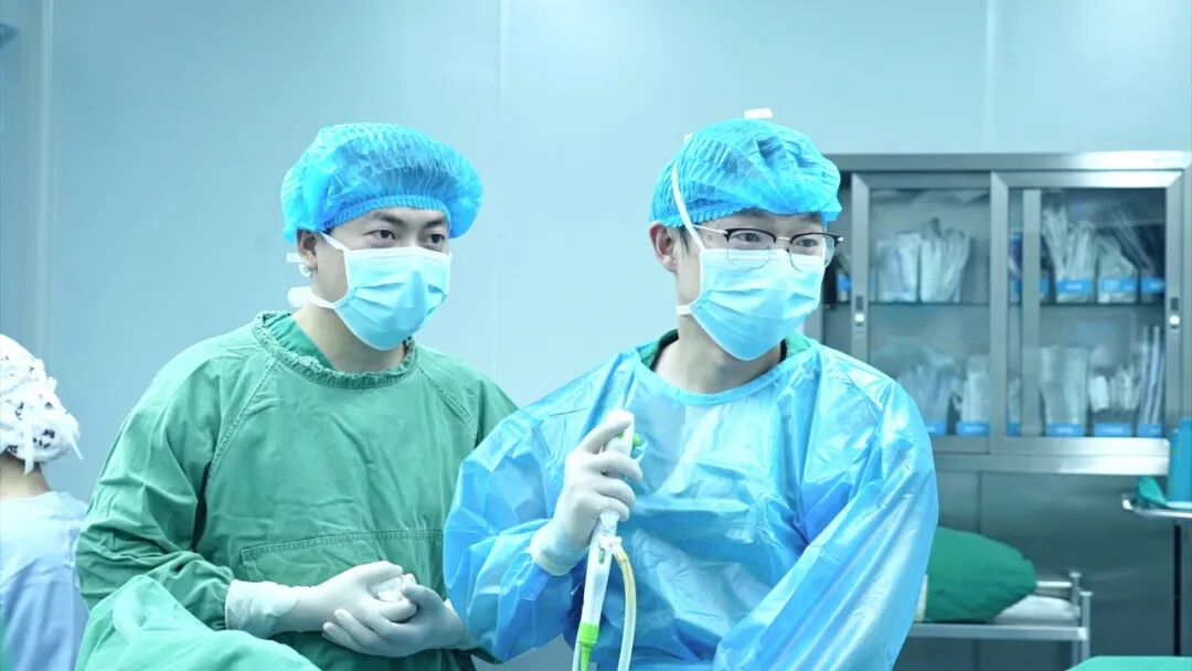 无管一身轻!揭秘四川结石病医院这项让她“轻松出院”的特色技术(图3) 无管一身轻!揭秘四川结石病医院这项让她“轻松出院”的特色技术(图3)
